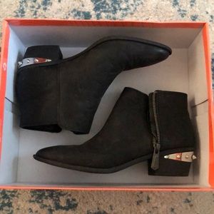 NEW Black booties 6.5